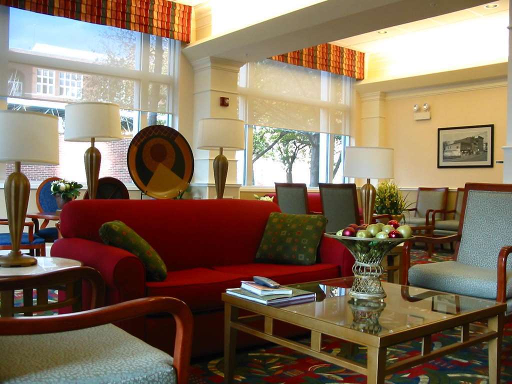 Hilton Garden Inn Ithaca Interior photo